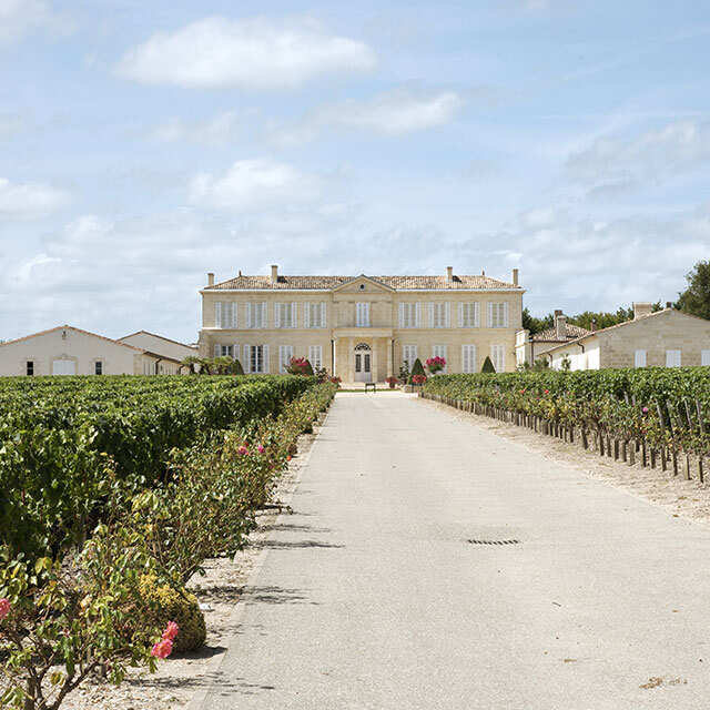 CHÂTEAUX & PROPRIÉTÉS VITICOLES